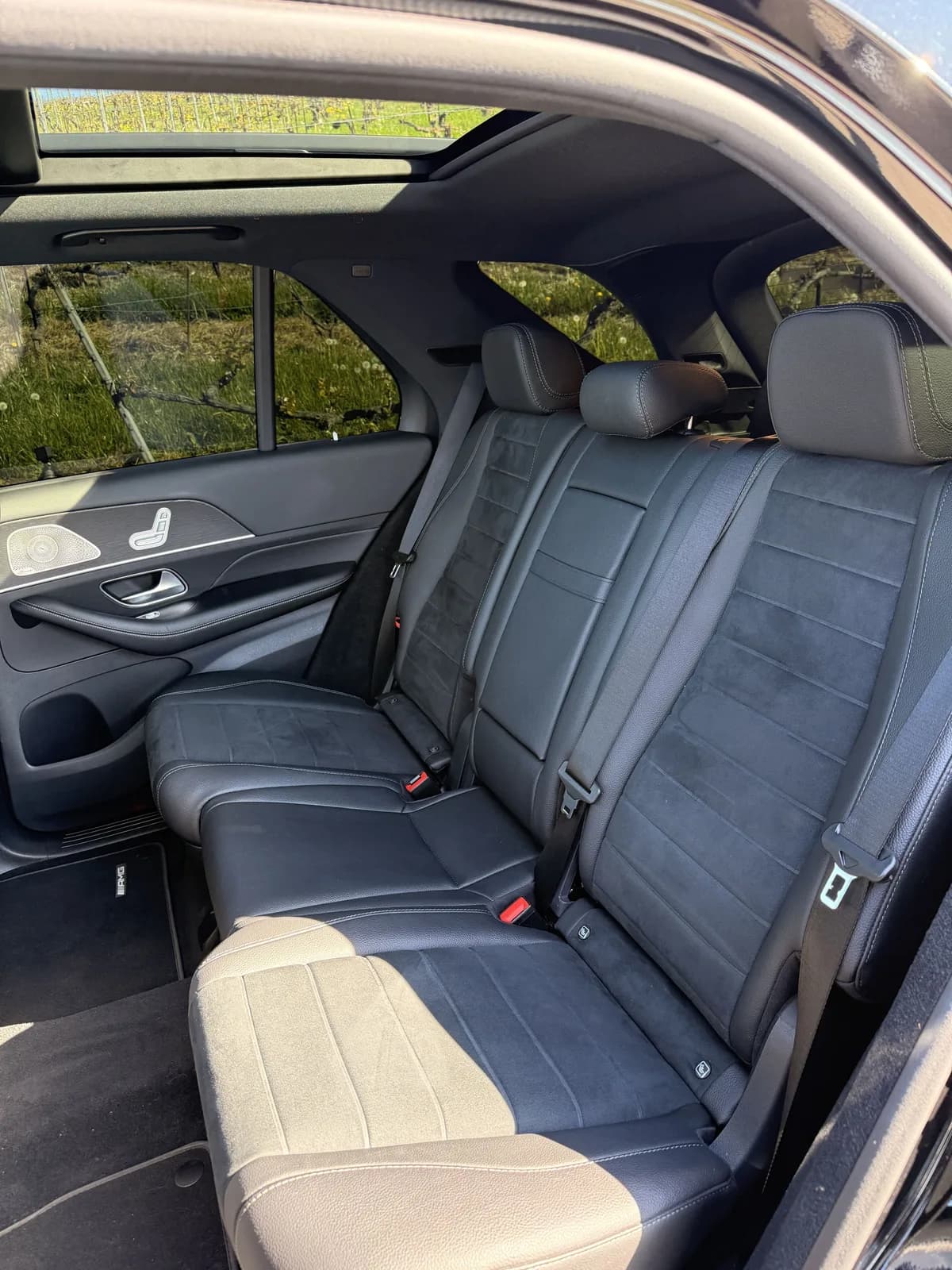 Mercedes-Benz GLE 300d - Thumbnail 13