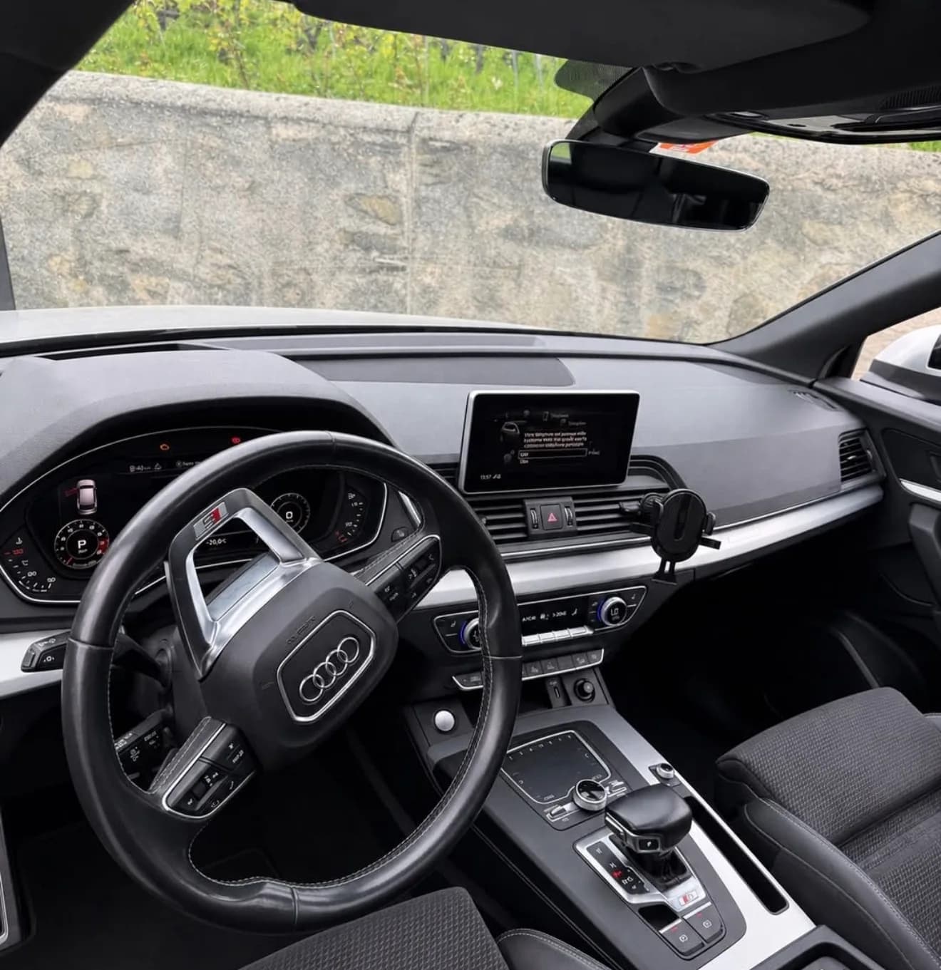 Audi SQ5 QUATTRO V6 TFSI - Miniature 8