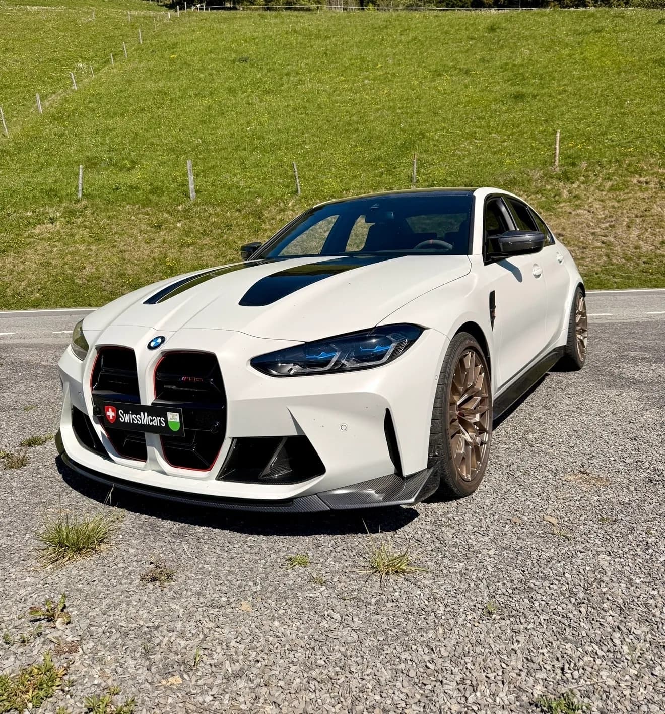 BMW M3 CS - Thumbnail 3