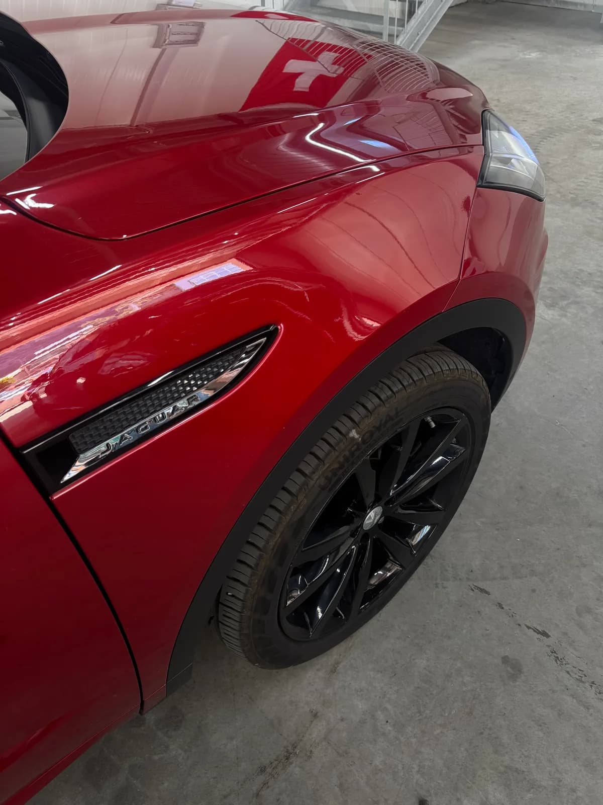 Jaguar E-Pace P300 AWD - Miniature 5