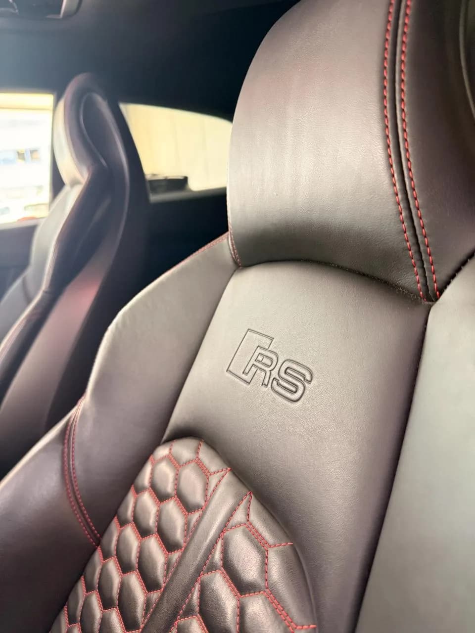 Audi RS5 - Thumbnail 11