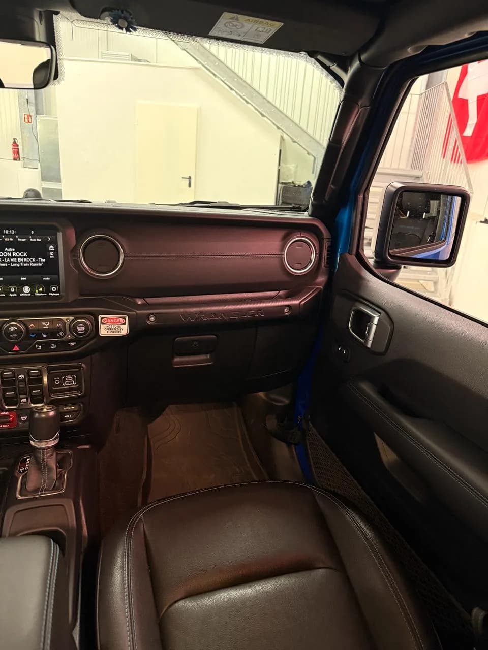 Jeep WRANGLER RUBICON - Miniature 9