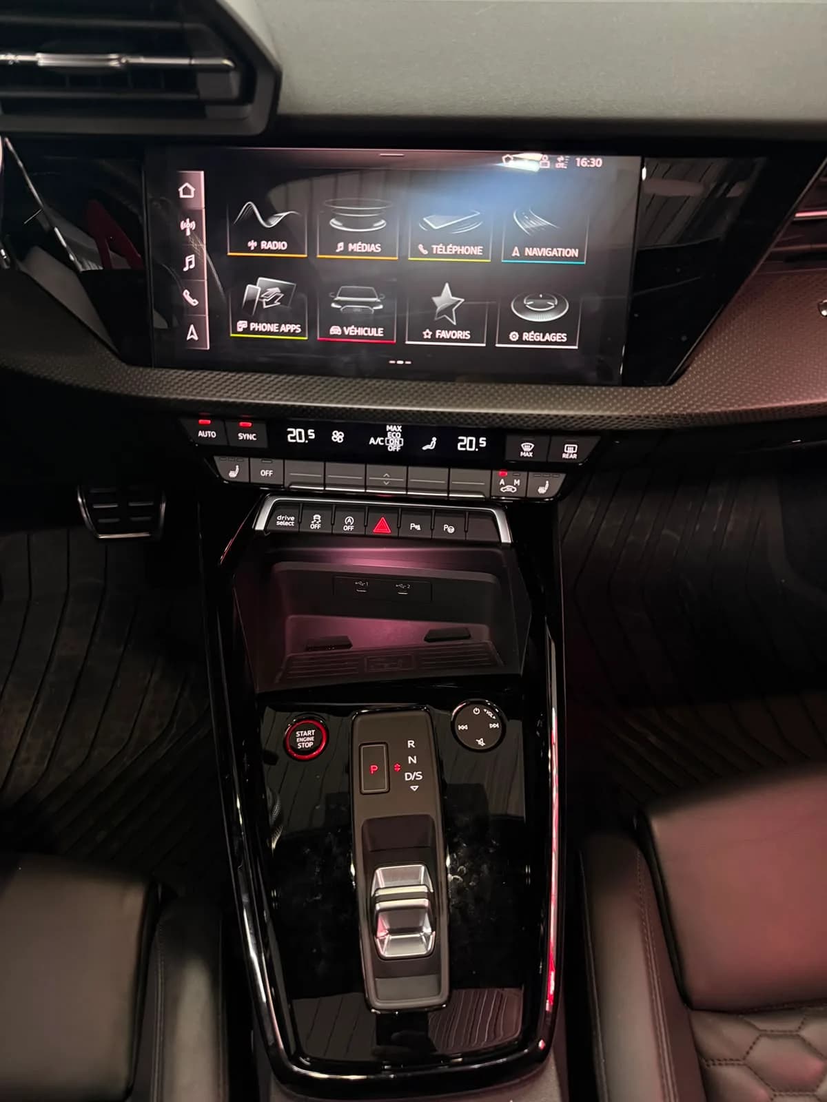Audi RS3 Sportback - Miniature 18