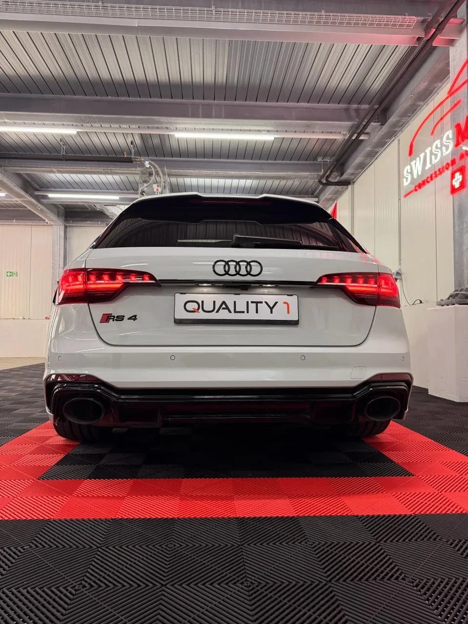 Audi RS4 - Miniature 3