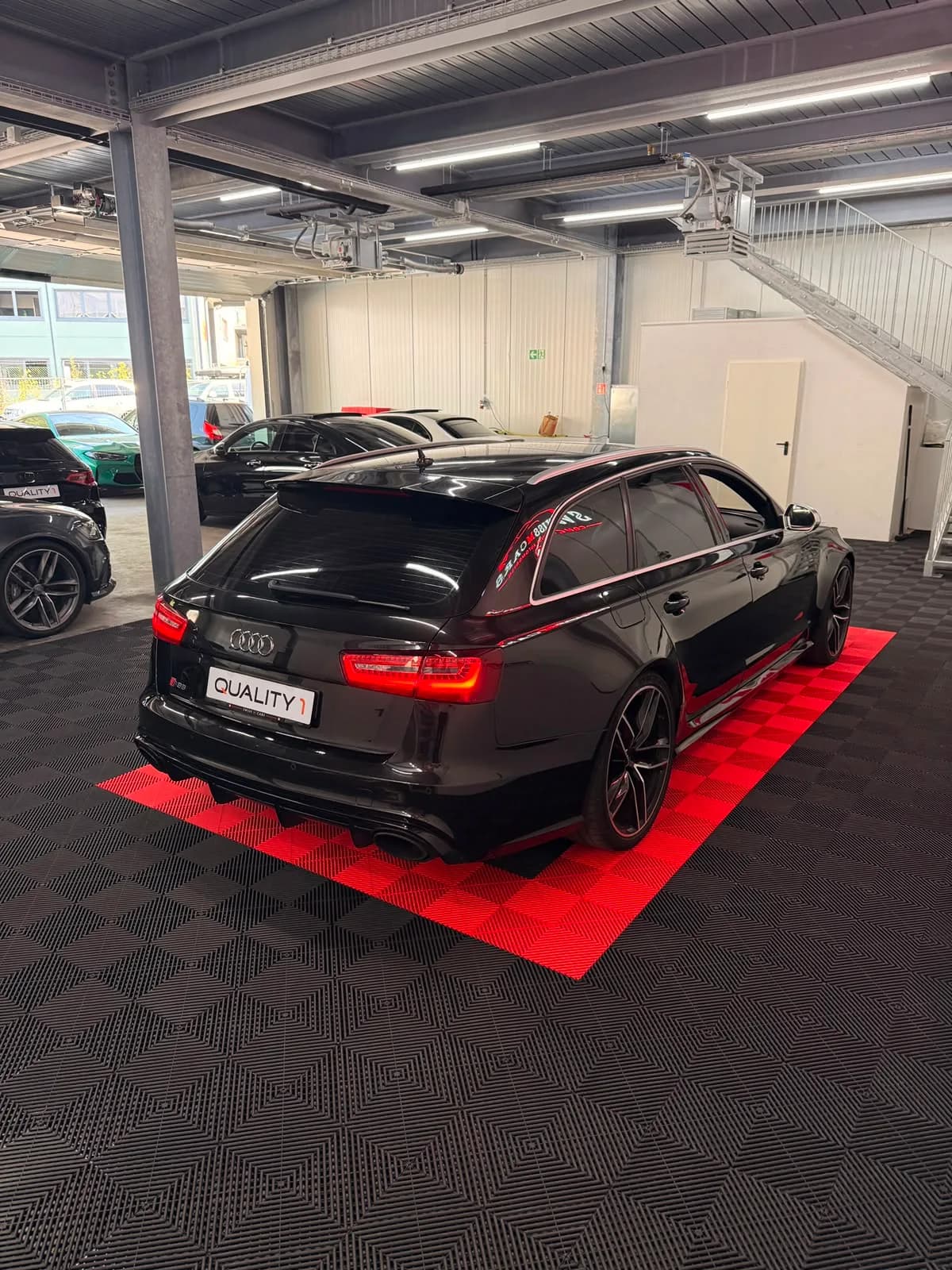 Audi RS6 - Thumbnail 6