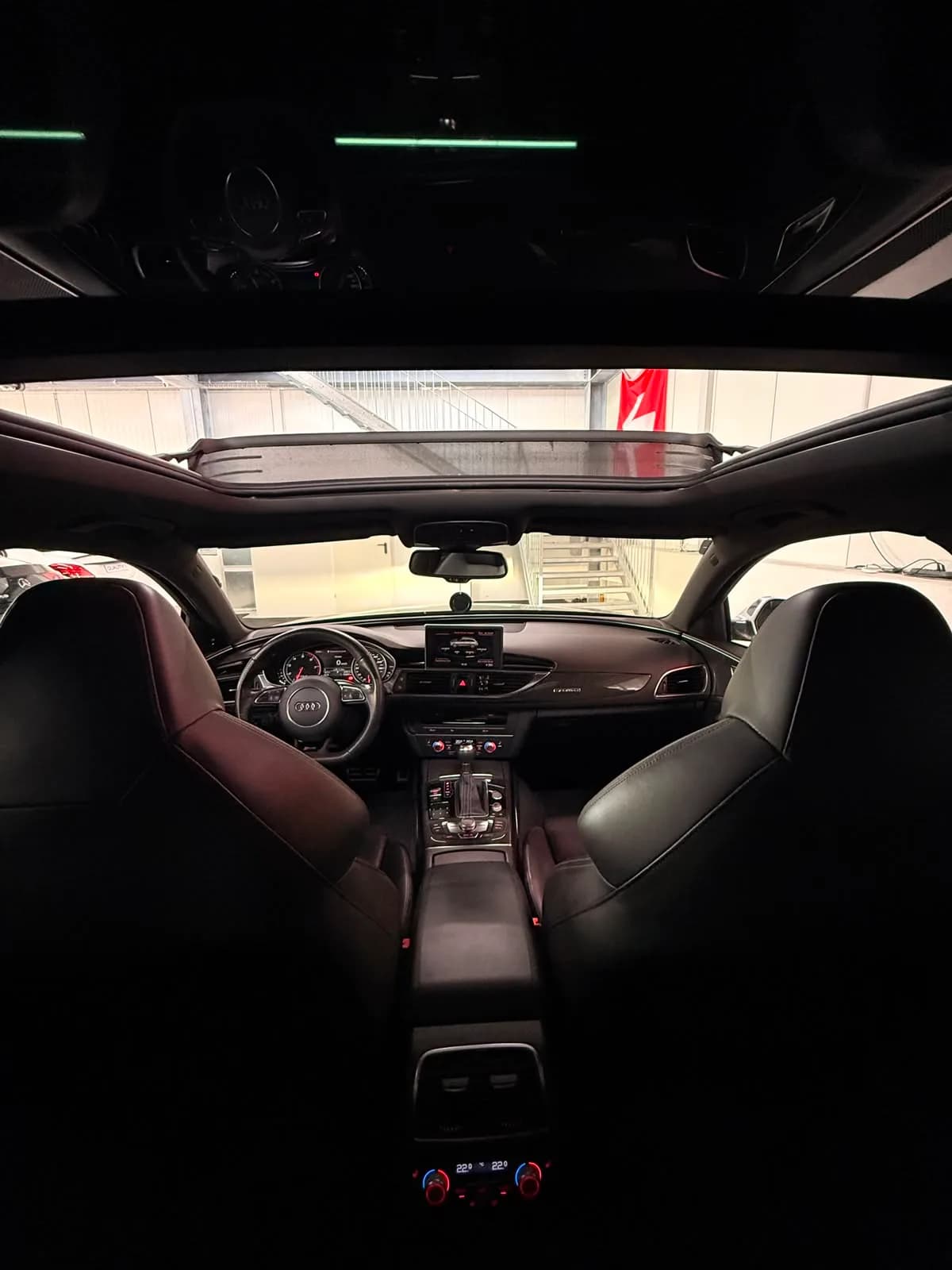 Audi RS6 - Thumbnail 10