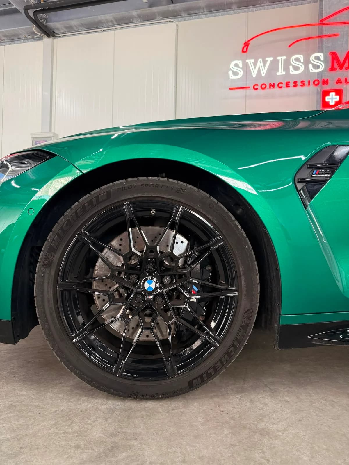 BMW M4 Competition - Miniature 9