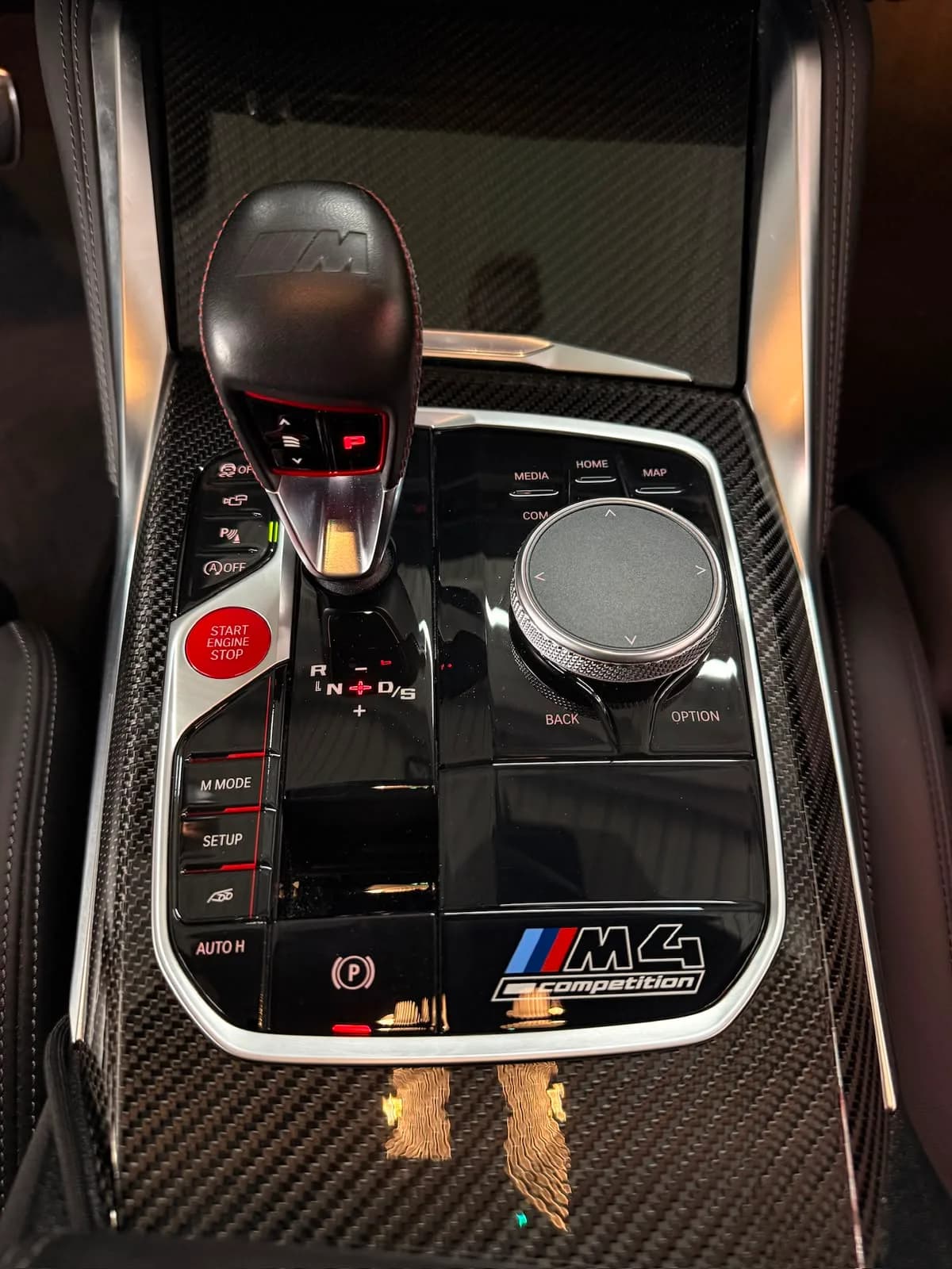 BMW M4 Competition - Miniature 16