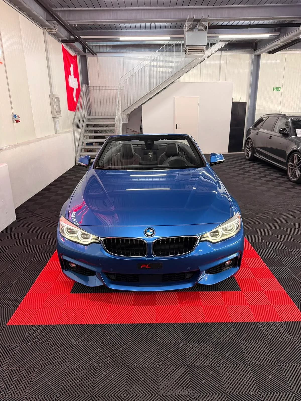 BMW 435i Cabriolet xDrive SportLine - Miniature 3