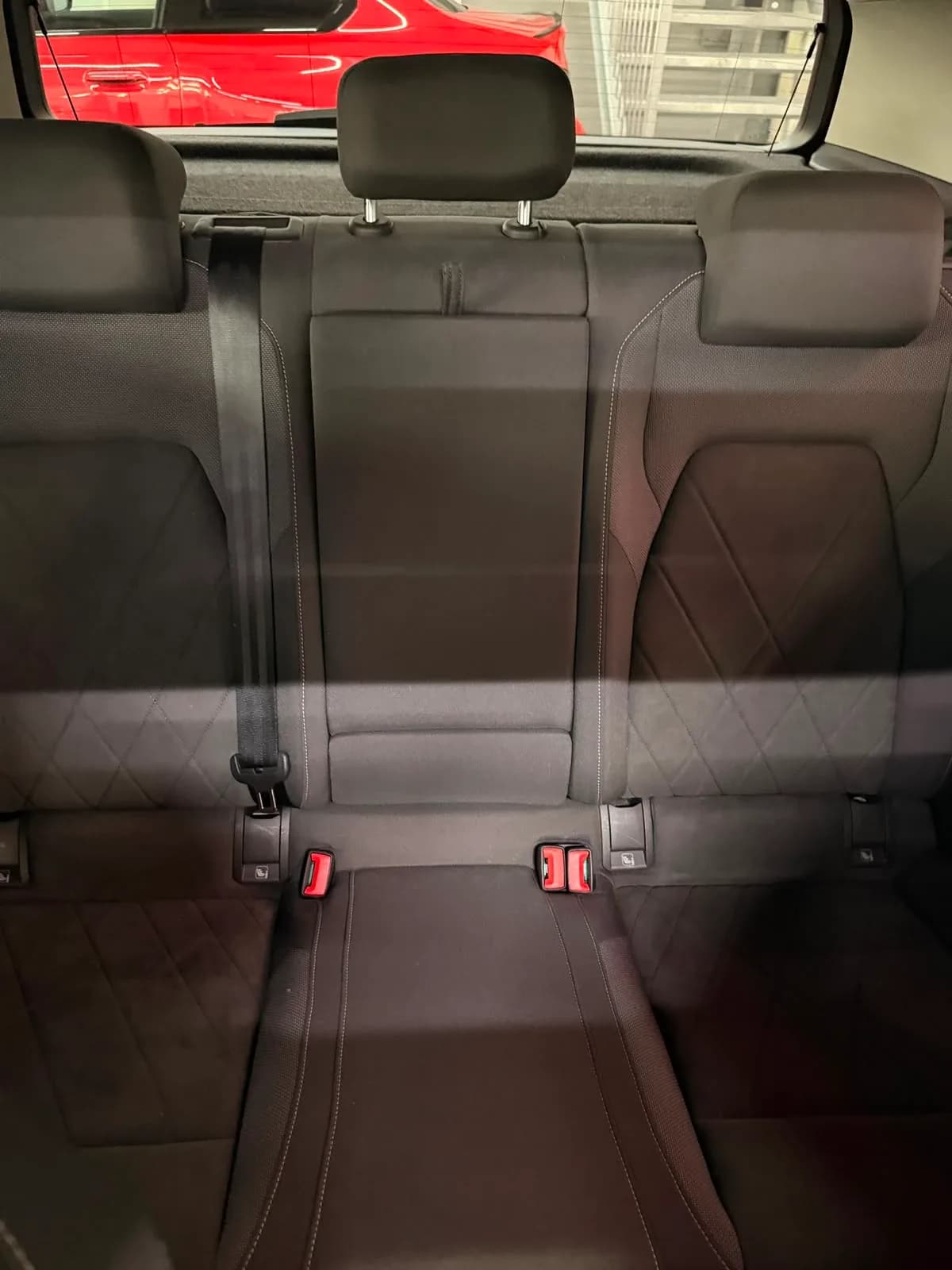 VW Golf 8 eTSI - Miniature 17