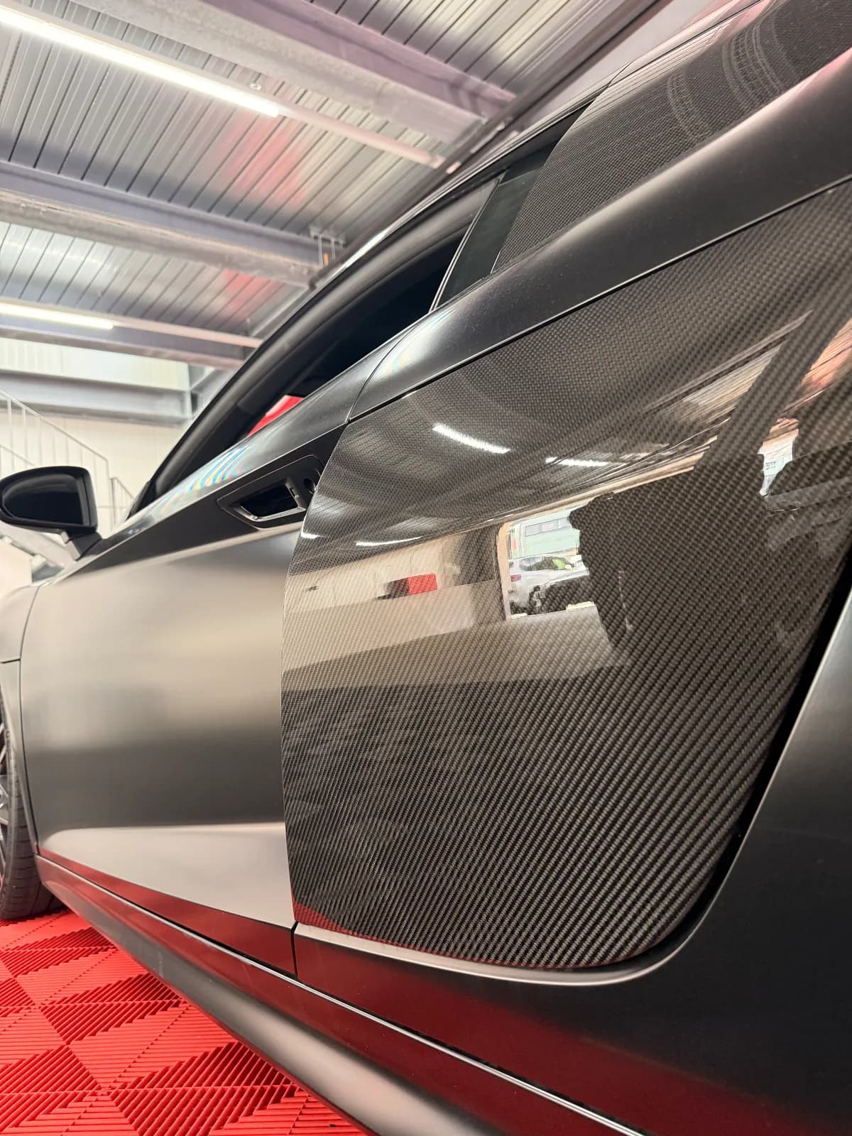Audi R8 V10 - Miniature 13