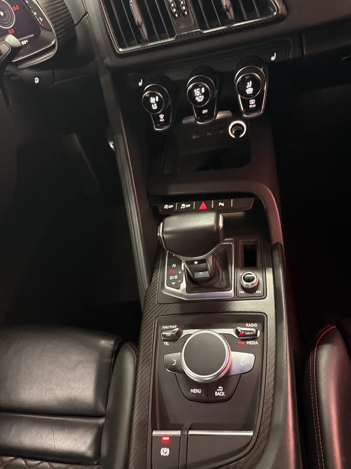 Audi R8 V10 - Miniature 19