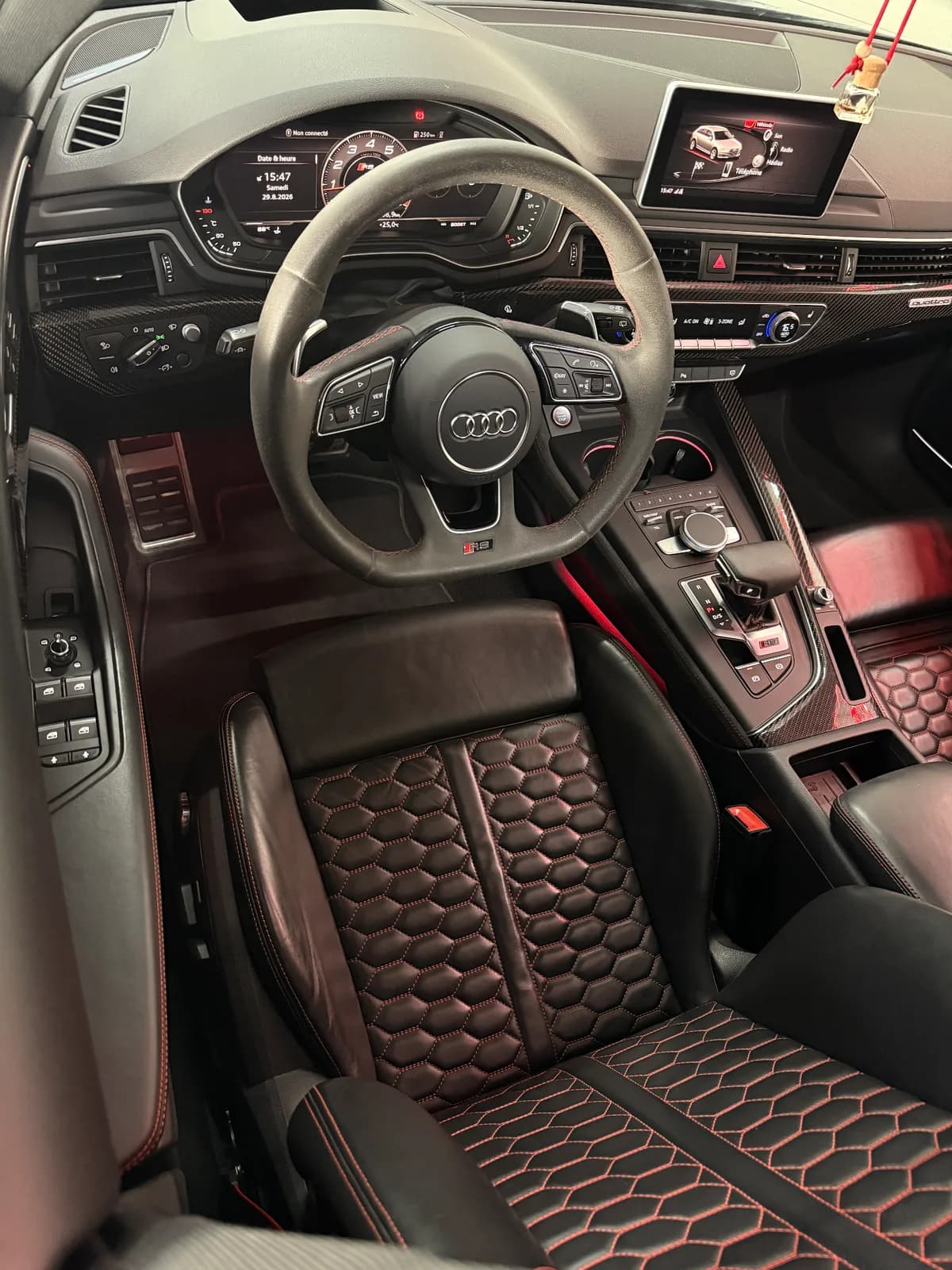 Audi RS4 gris nardo - Miniature 15