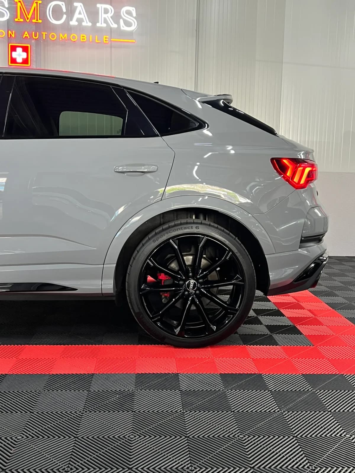 AUDI RSQ3 - Miniature 7