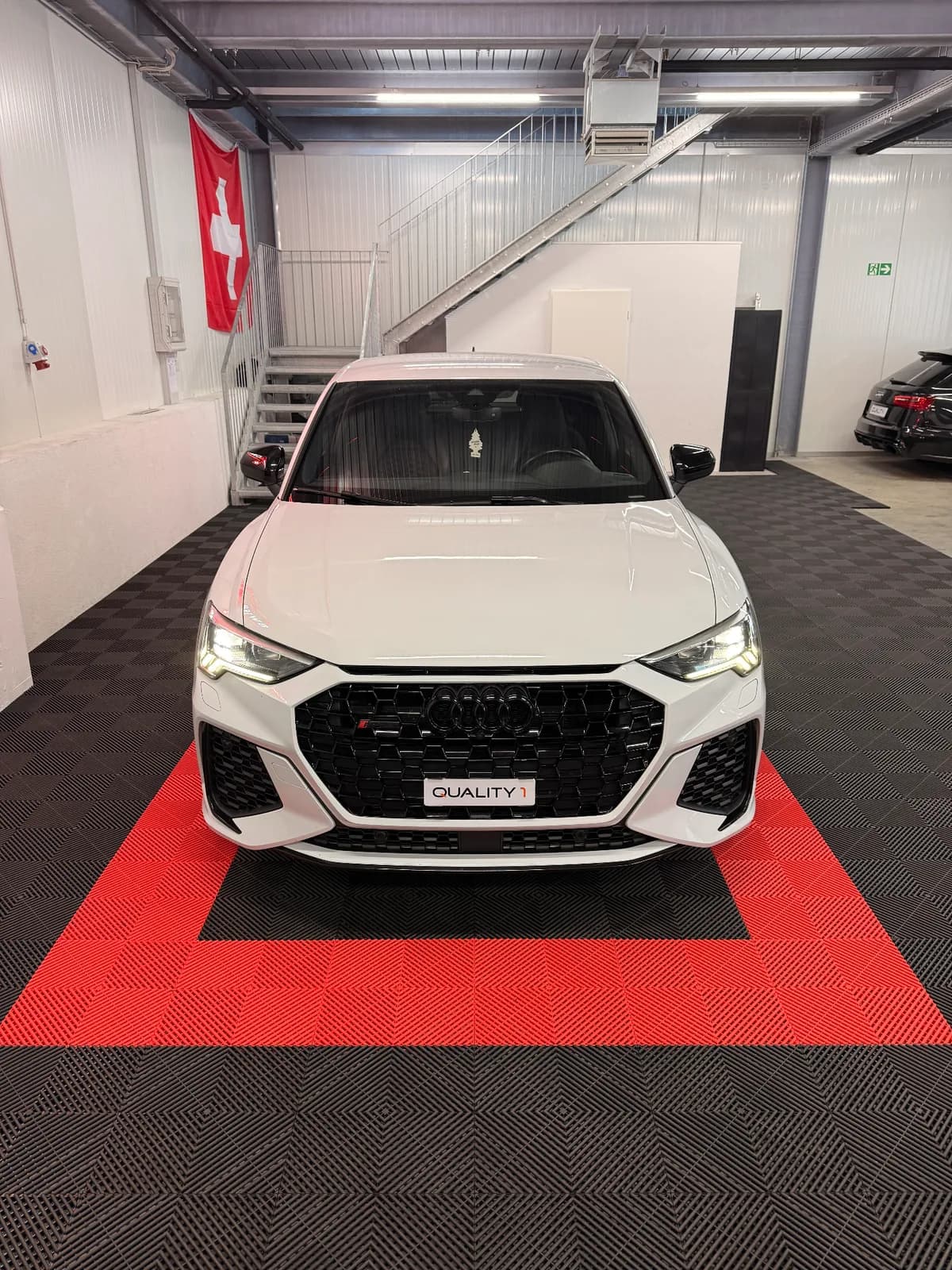 Audi RSQ3 - Miniature 2
