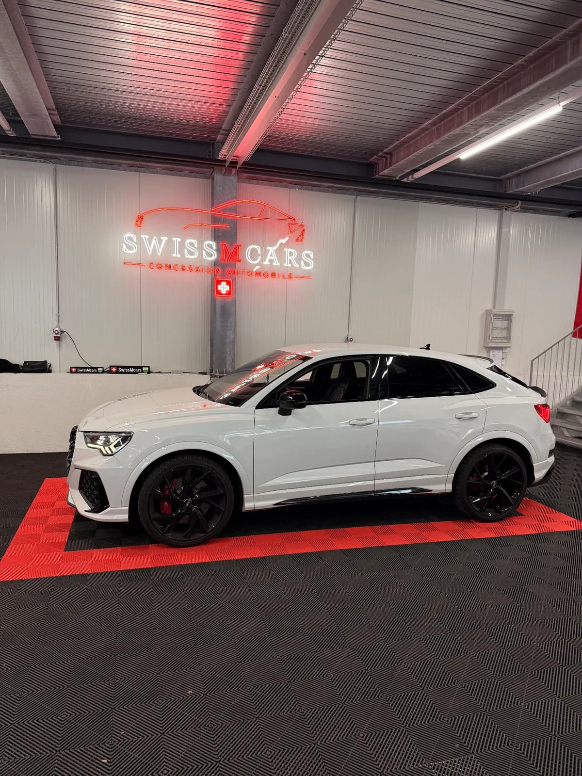 Audi RSQ3 - Miniature 4