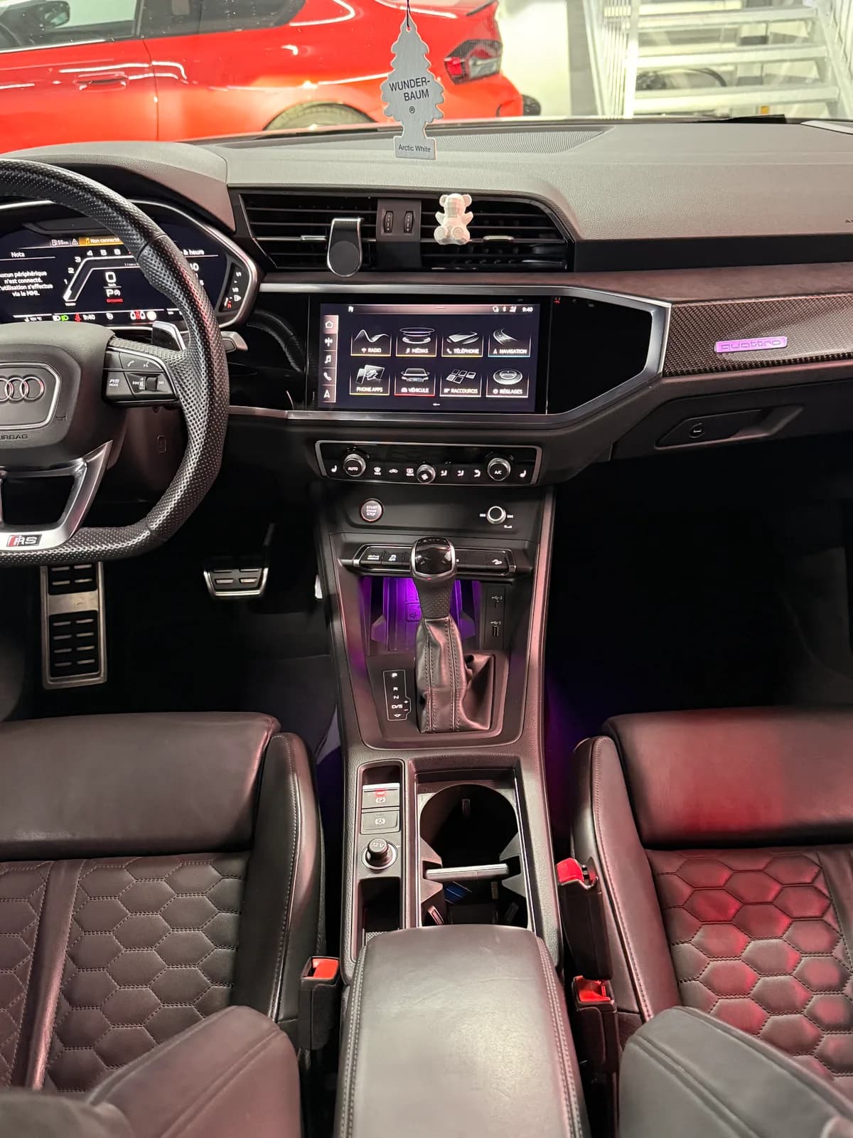 Audi RSQ3 - Miniature 10