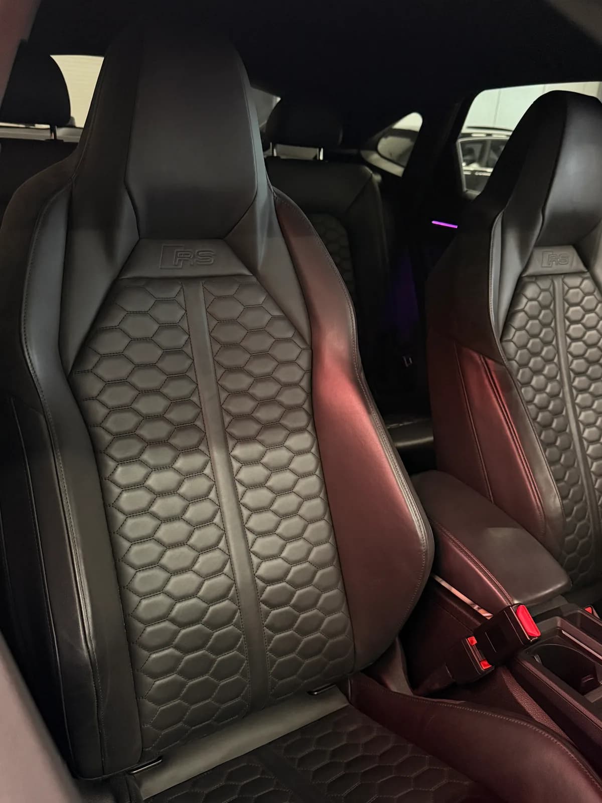 Audi RSQ3 - Miniature 20