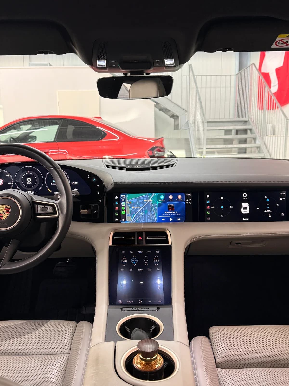 Porsche TAYCAN - Thumbnail 19
