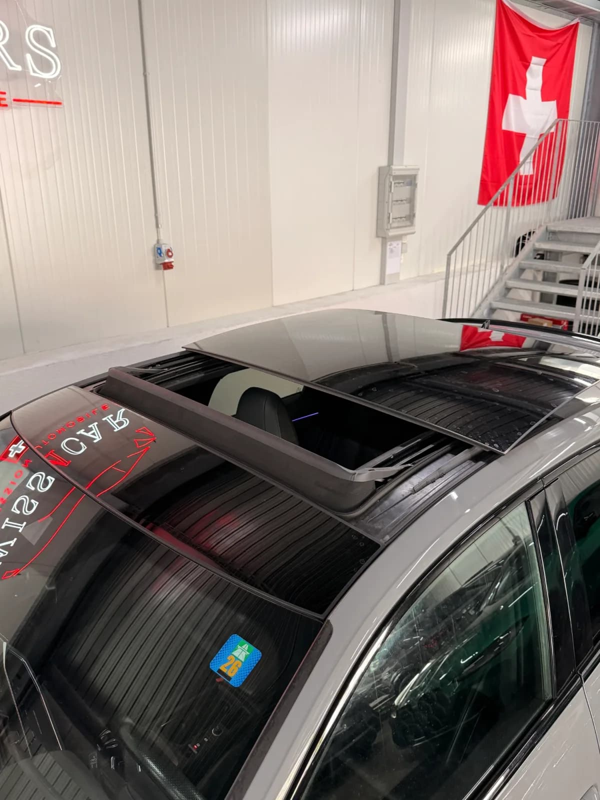 AUDI RSQ3 - Miniature 14