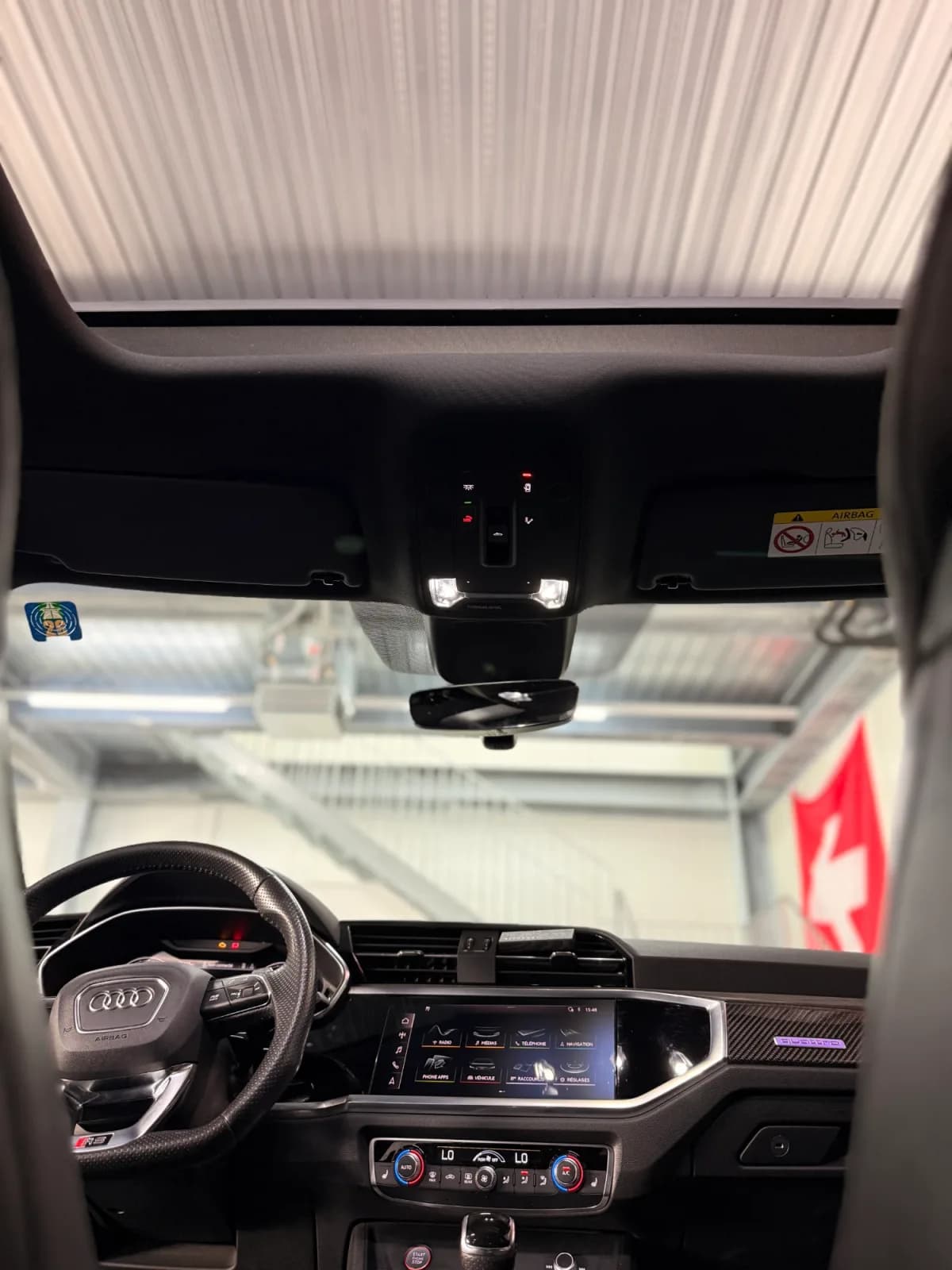 AUDI RSQ3 - Miniature 17