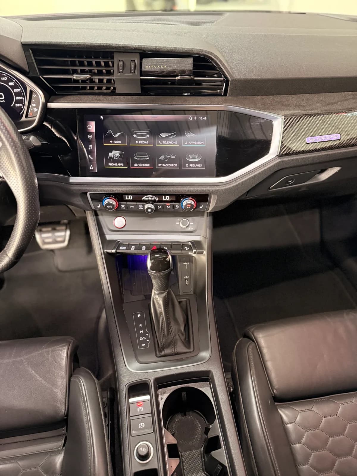 AUDI RSQ3 - Miniature 19