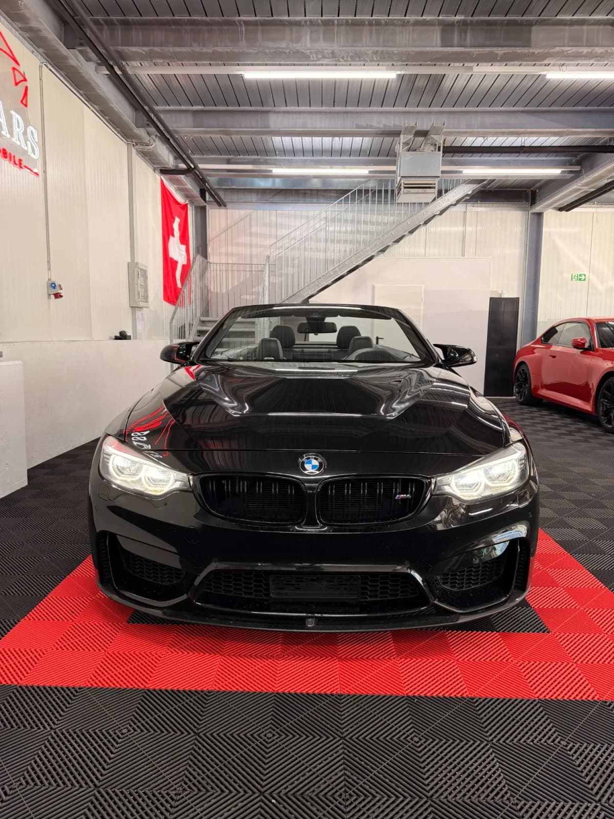 BMW M4 F83 Cabriolet - Miniature 3