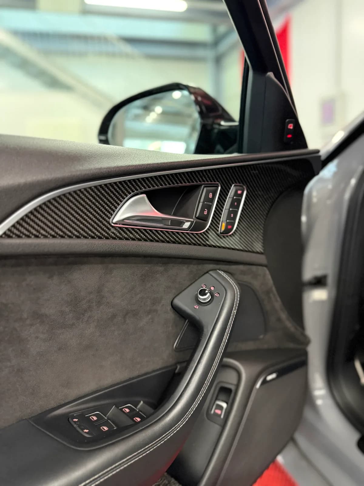 AUDI RS6 ABT - Miniature 19