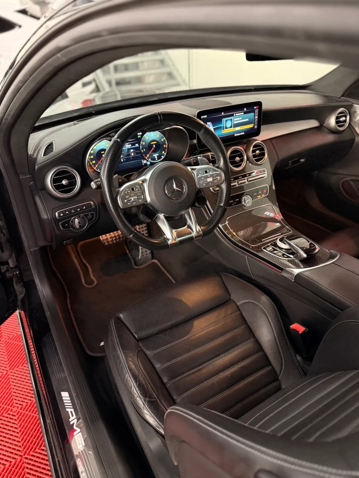 Mercedes-Benz C 43 AMG Premium + - Miniature 16