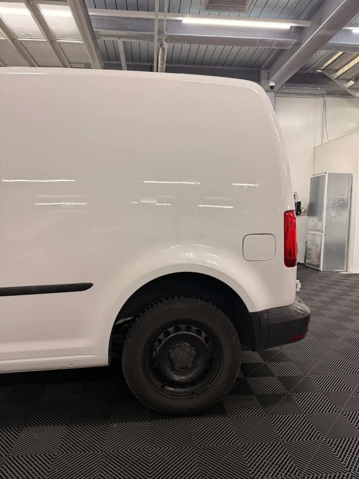 VW Caddy - Miniature 6