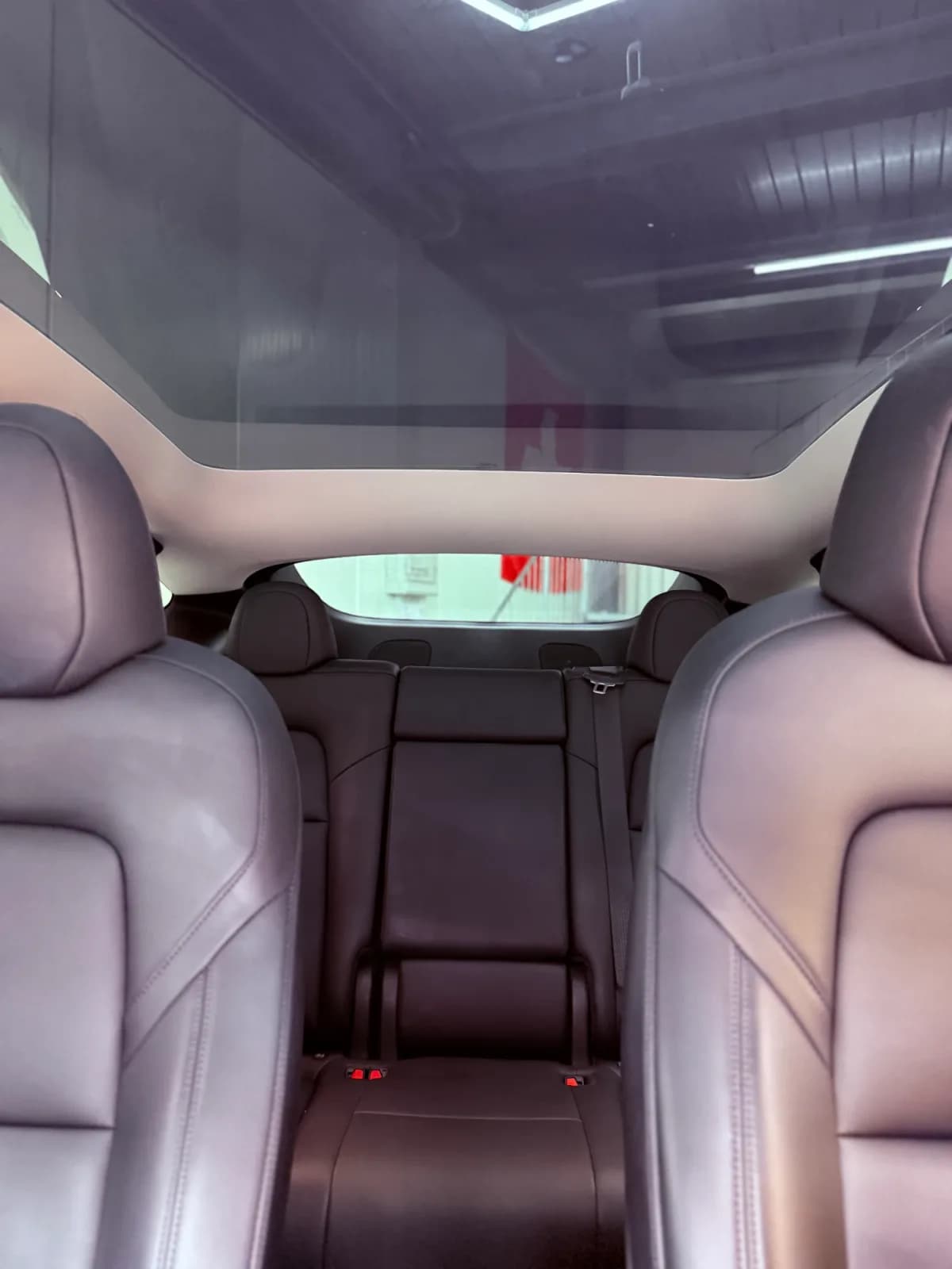 TESLA Model Y - Miniature 29