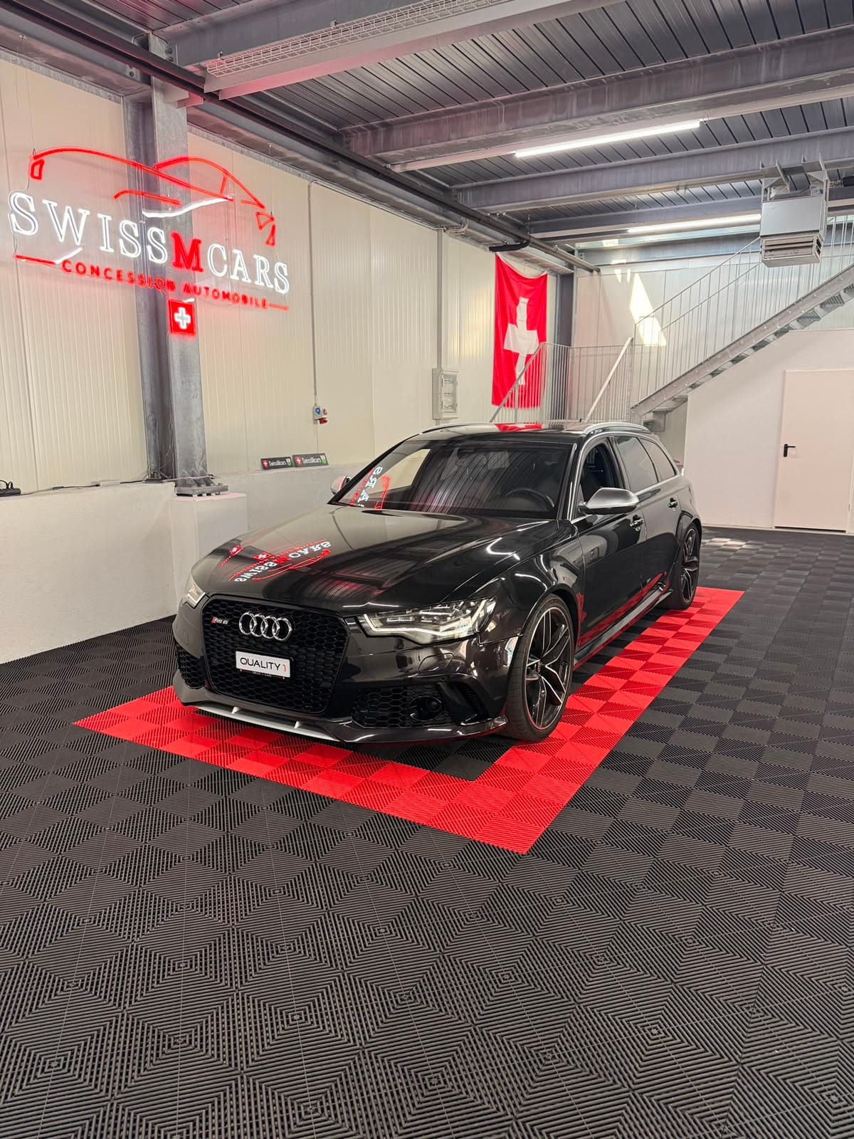 AUDI RS6 - Photo 1